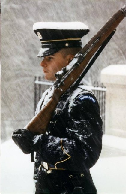 FEB 2014 TOMB OF THE UNKNOWNS HONOR GUARD